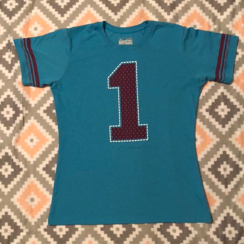 Under Armour Semi-Fitted Short Sleeve Top SzM NWOT